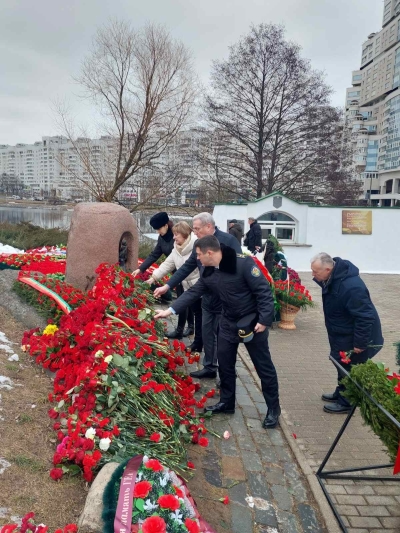 Сотрудники главного управления юстиции Миноблисполкома почтили память воинов, погибших в Афганистане