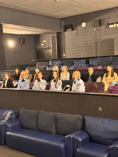 К коллективному просмотру документальной дилогии «Лагеря смерти» и «Сожженные деревни» присоединились сотрудники отделов принудительного исполнения Вилейского, Пуховичского, Столбцовского и Солигорского районов.
