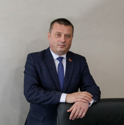 Поздравление Министра юстиции Республики Беларусь С.Н.Хоменко с Днем образования органов юстиции