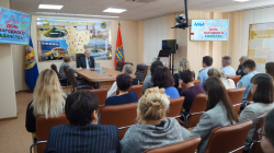 16 сентября в преддверии праздника Дня народного единства для сотрудников главного управлении юстиции Минского облисполкома прошло мероприятие, приуроченное празднику