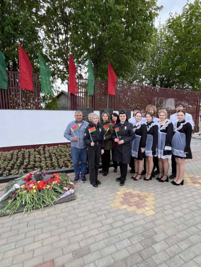 В День Великой Победы судебные исполнители Минской области присоединились к торжественным мероприятиям в своих городах.